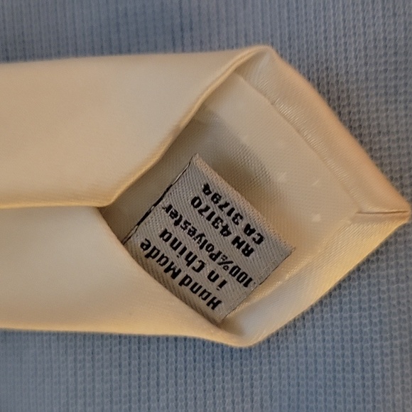 Men's Tie - Picture 4 of 4